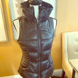 Lululemon Size 6 Puffer Vest